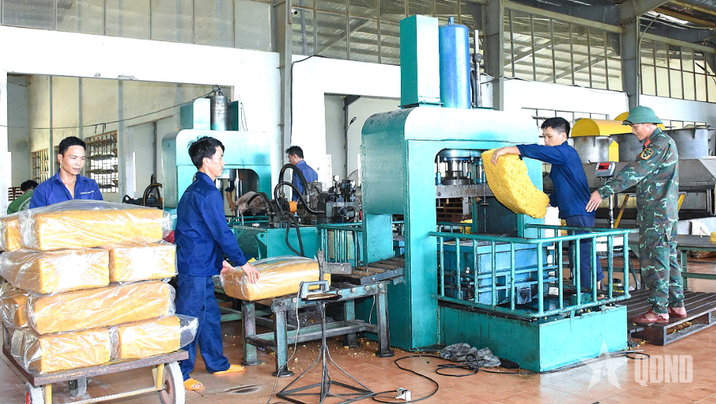 “Tiếp sức” để vùng biên giới phát triển 